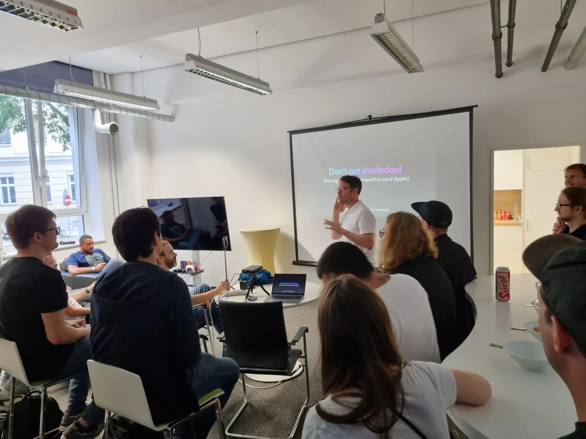 Martin Vasko talking during the Cocoaheads Meetup in Vienna